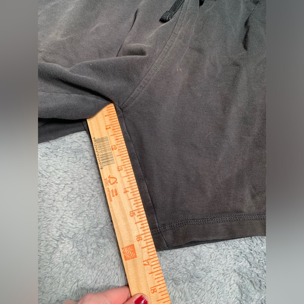 Gymshark crest Black Gym Shorts medium - Picture 10 of 12
